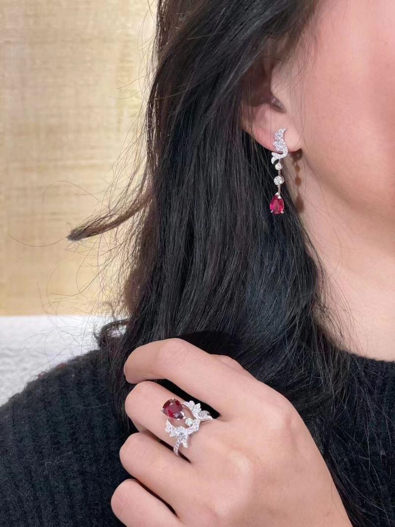 CHAUMET